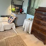 Cozy Studio In Modern Building Close To Nature